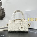 「#2100」 dior 1365 White  16 x 11 x 8cm
