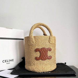 「#3997」CELINE Cuir TRIOMPHE  23 x 23 x 22