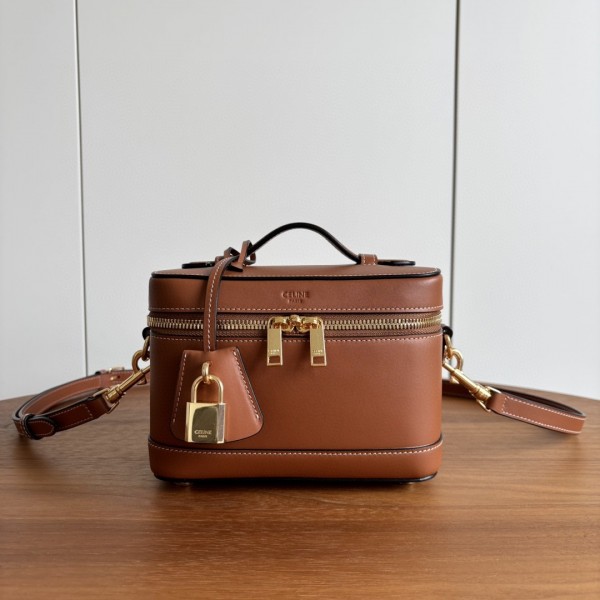 「#3999」CELINE VANITY 18x12x18