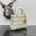「#2120」 dior M0538  White 20 x 17 x 8cm
