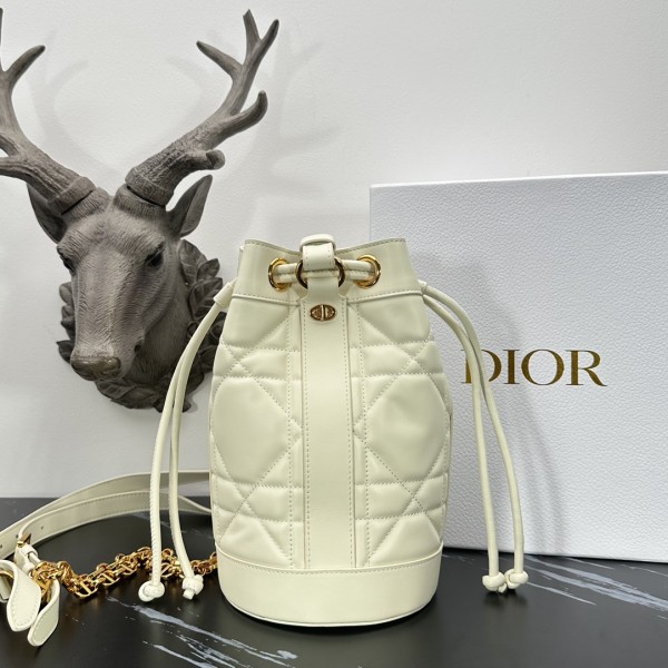 「#2136」 dior 1168 White 15 x 25cm 「#2136」 dior 1168 White 15 x 25cm