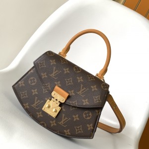 「#0043」Louis Vuitton TILSITT M46548  23.5*16.5*8cm