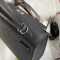 「#4229」 Hermès Epsom leather black silver buckle waxed thread Kelly bag 25cm 「#4229」 Hermès Epsom leather black silver buckle waxed thread Kelly bag 25cm