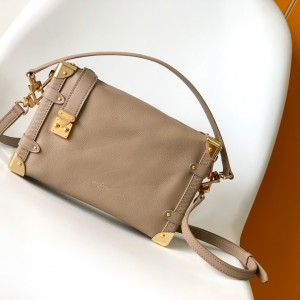 「#0045」Louis Vuitton SIDE TRUNK M23818 21.0 x 14.0 x 6.0