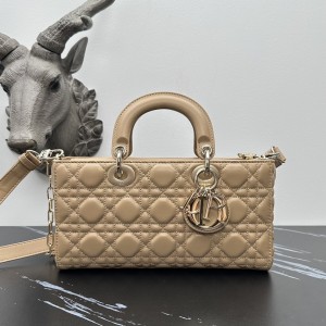 「#2161」 dior M0540  Milk tea color   26 x 13.5 x 5cm 