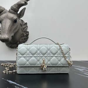 「#2180」 dior 1128 Light green  21×11.5×4.5cm 