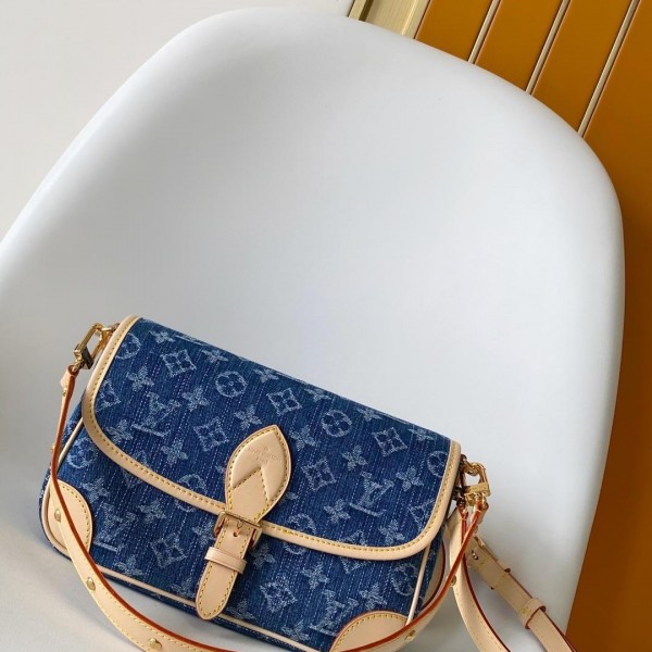 「#0069」Louis Vuitton Diane  M13070  25.0× 9.0×15.0 cm