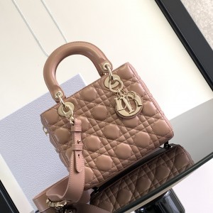 「#2010」dior M0538  Crimson20 x 17 x 8 （cm）