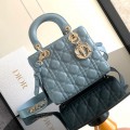 「#2011」dior M0538  Sky Blue  20 x 17 x 8 （cm）