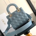 「#2011」dior M0538  Sky Blue  20 x 17 x 8 （cm）