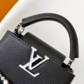 「#0074」Louis Vuitton Capucines BB M12345  27.0 x 17.3 x 9.0
