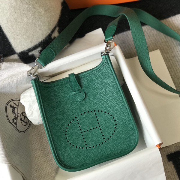 「#4280」Hermes Velvet Green Silver Buckle Mini Eveylen 17cm