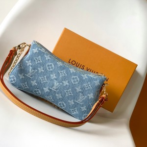 「#0076」Louis Vuitton Monogram  M83532  24x13x6.