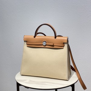 「#4329」 Hermès Beige and White Herbag 31CM