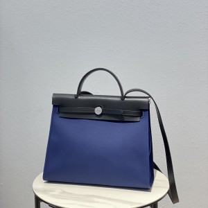「#4334」 Hermès dark blue colorblock Herbag 31CM