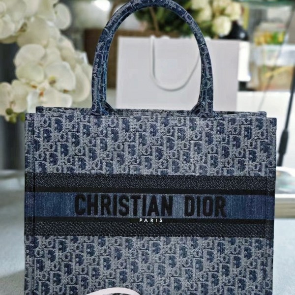 「#2197」 dior 8001 blue 36.5X27.5X16.5cm 「#2197」 dior 8001 blue 36.5X27.5X16.5cm