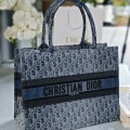 「#2197」 dior 8001 blue 36.5X27.5X16.5cm 「#2197」 dior 8001 blue 36.5X27.5X16.5cm