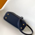 「#0126」Louis Vuitton  Capucines  M24729 21.0 x 13.6 x 8.0