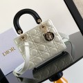 「#2018」dior M0538 Pearl White20 x 17 x 8 （cm）