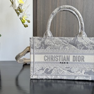 「#2207」 dior 7001  21.5X13X7.5 