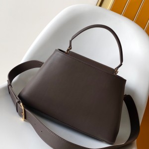 「#0147」Louis Vuitton  Capucines Souple M12927 33.0 x 24.0 x 12.0 