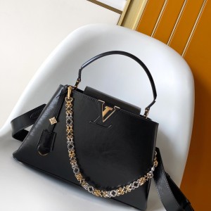 「#0149」Louis Vuitton  Capucines Souple M12924 33.0 x 24.0 x 12.0 